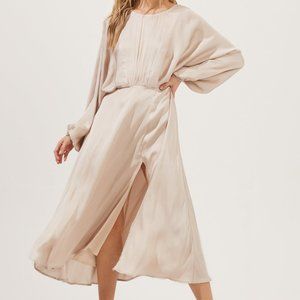 ASTR the Label Long Dolman Sleeve Dress